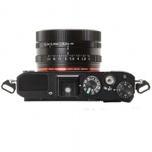 索尼（SONY） DSC-RX1R数码相机（2430万像素 3英寸屏 F2大光圈 全画幅）