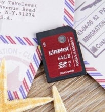 金士顿（Kingston）64GB UHS-I U3 Class10 SD高速存储卡（读速90Mb/s）中国红