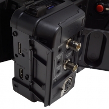 松下（Panasonic）AG-UX180MC 4K一英寸摄像机