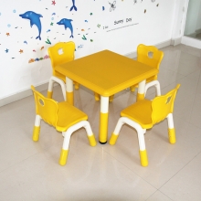 育龍 儿童塑料正方桌 (升降款黄色)