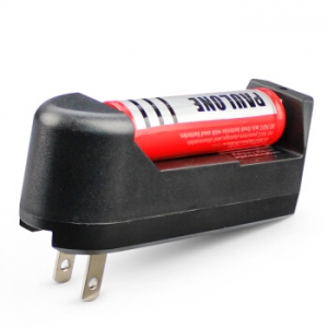 paulone DC04 18650充电锂电池3.7v （锂电池+充电器）套装