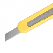 宝克（BAOKE）UK1404 自锁功能安全美工刀/裁纸刀 办公用品 单把便携装 小号塑料壳美工刀