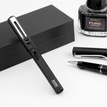 宝克（BAOKE）PM142 碳素宝珠笔 商务签字笔 0.7mm 直液式黑色 （计价单位：支）