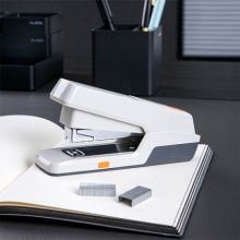 得力(deli) 0476 创新型12#省力订书机 推出式两段结构订书器 白色